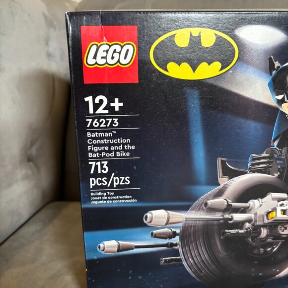 LEGO DC Batman 76273 Construction Figure & Bat-Pod Bike Set (713 pcs) - Picture 3 of 4
